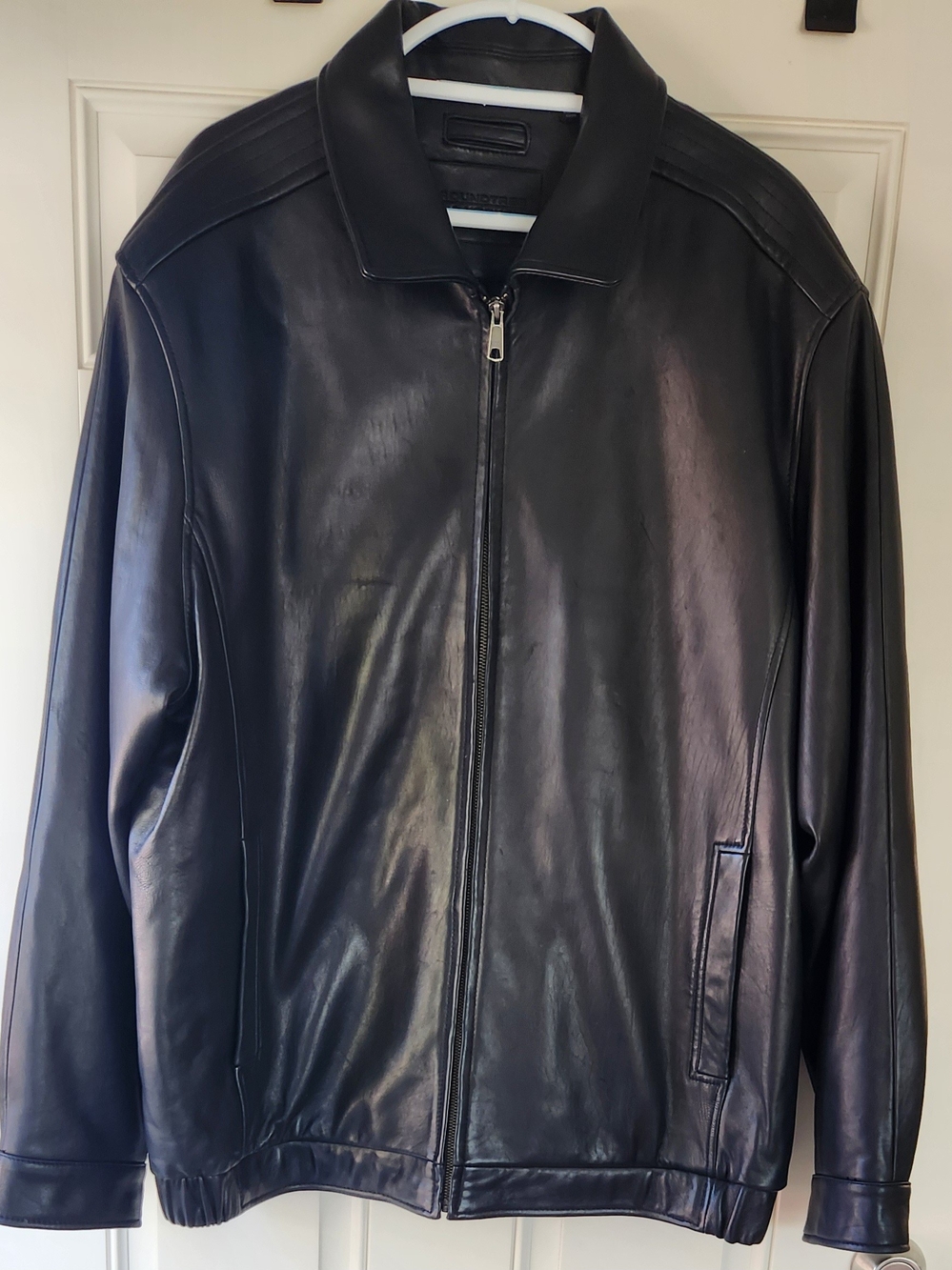 Roundtree & Yorke Black Leather Zip Bomber Jacket